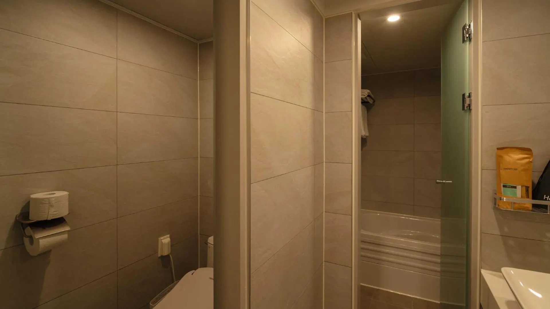 Shinchon Maven Hotel Seul Corea del Sud